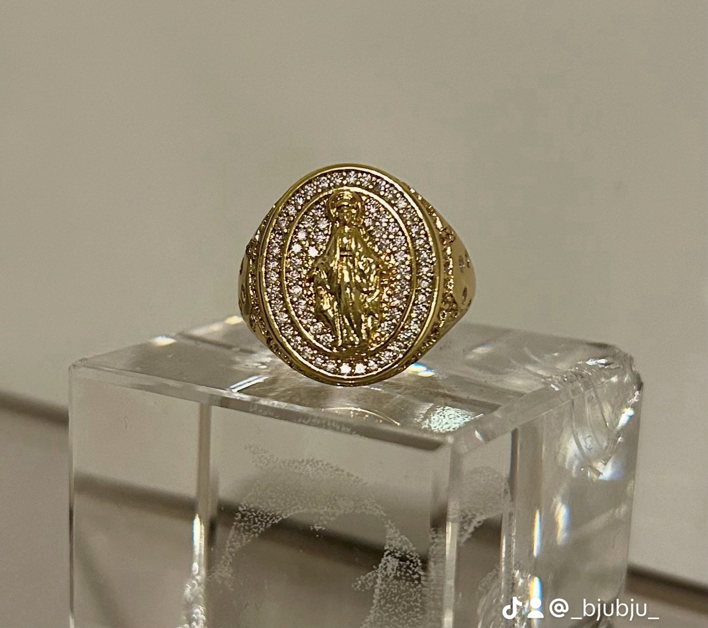 Anello santo